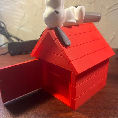Hộp đựng bài MTG hình Snoopy / Nhà chó