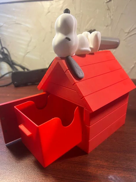 Hộp đựng bài MTG hình Snoopy / Nhà chó - Image 4