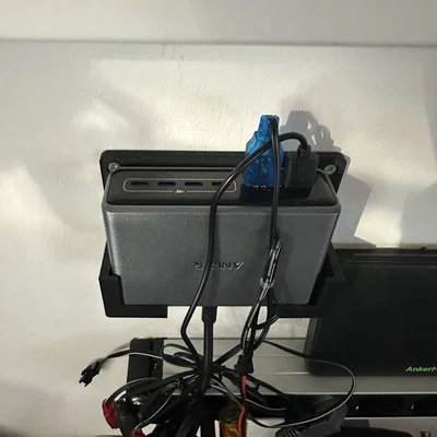 Giá treo tường cho củ sạc Anker Prime 200w