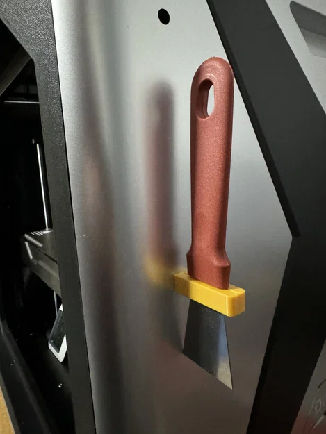 Giá đỡ dụng cụ gắn trên máy Qidi X-MAX 3 - Image 2