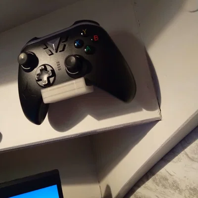 Giá treo tường cho tay cầm Xbox