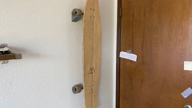 Giá Treo Tường Cho Ván Trượt Longboard 70mm - In 3D Tiện Lợi - Image 5