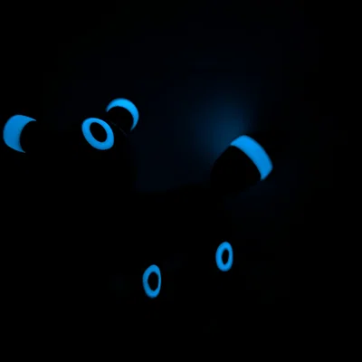 Mô hình Pokemon Umbreon phát sáng đã được chia nhỏ