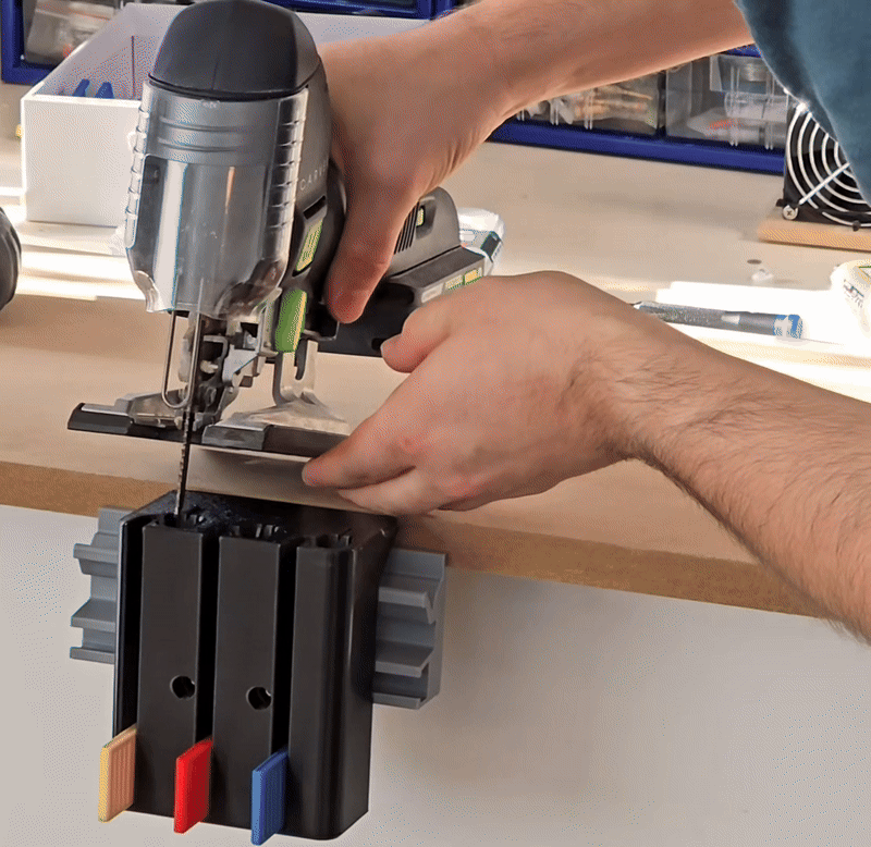 Blade Station - Trạm phụ trợ thay lưỡi cho bàn cưa lọng - Image 2