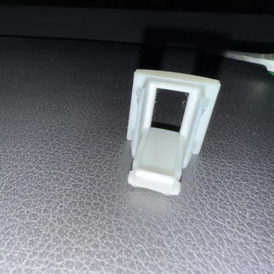 Bộ chuyển đổi cổng USB cho VW Golf/Touran có kèm chốt khóa dây rút