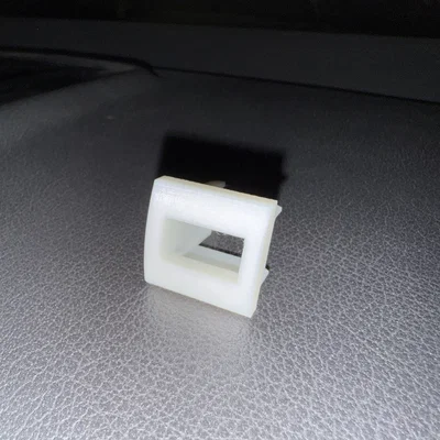 Bộ chuyển đổi cổng USB cho VW Golf/Touran có kèm chốt khóa dây rút