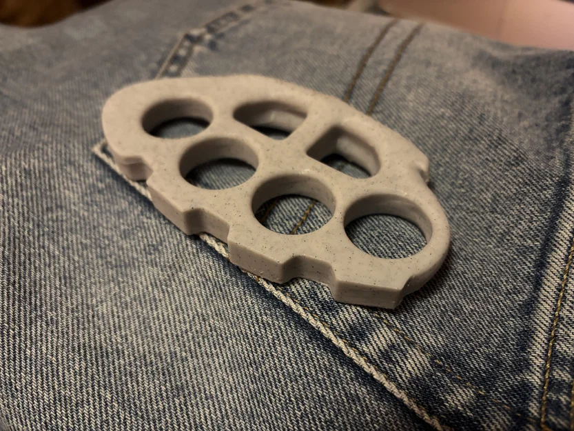 Plastic Knuckles PRO: Thiết kế công thái học và tính năng Bonker - Image 1