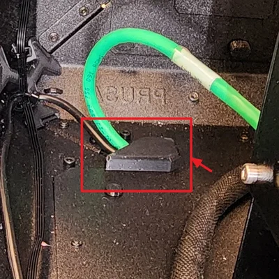 Nắp che khe đi dây góc đáy phía sau #0153