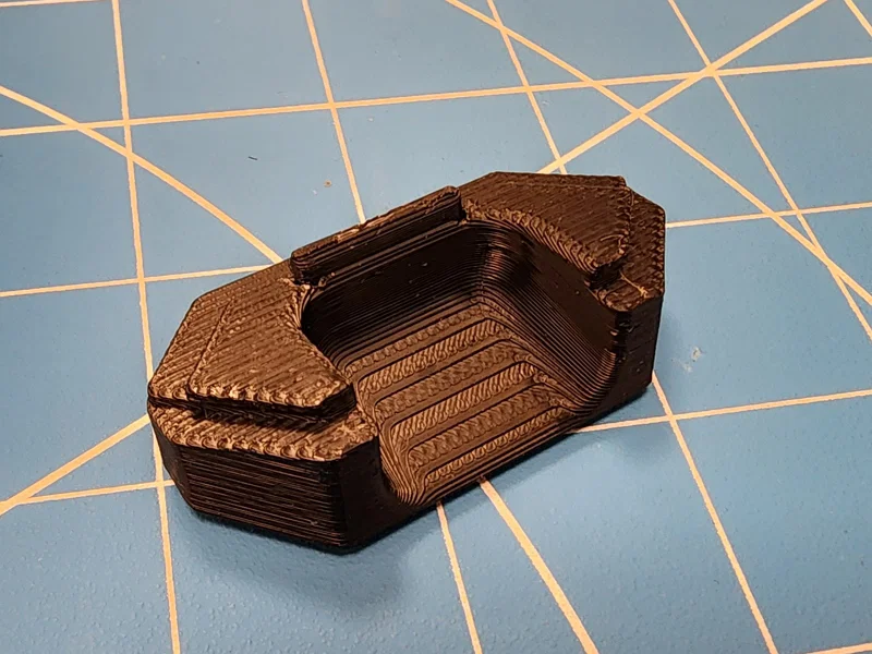 Nắp che lỗ thoát cáp LCD #0135 cho Original Prusa Enclosure (OPE) - Image 5