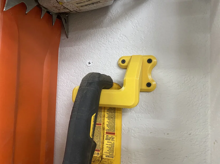 Giá treo tường cho máy cưa xích - Image 1