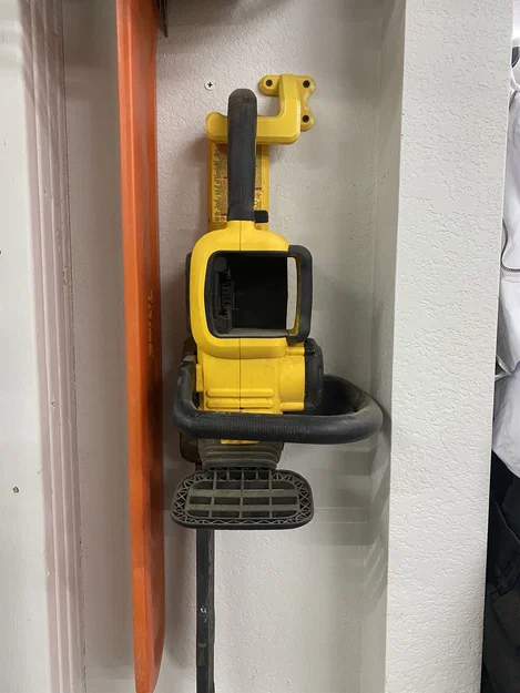 Giá treo tường cho máy cưa xích - Image 2