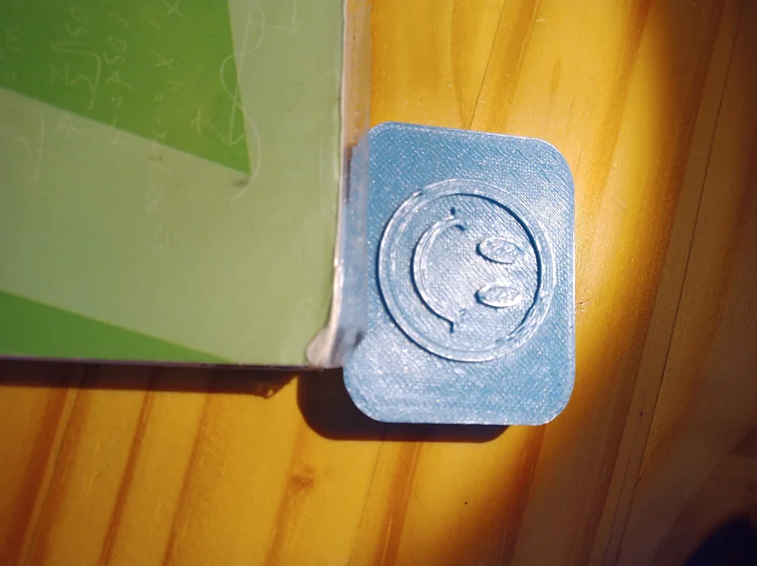 Kẹp sách mặt cười (Smiley Bookmark) in 3D dễ thương - Image 2