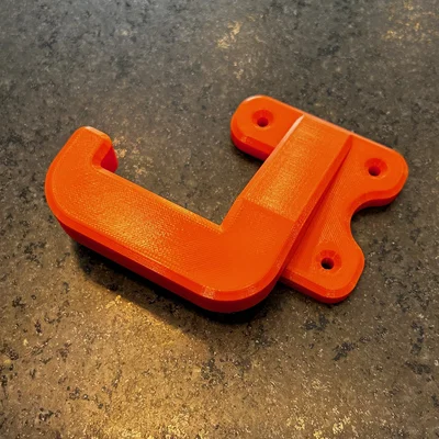 Giá treo tường cho máy cưa xích (STIHL 025)