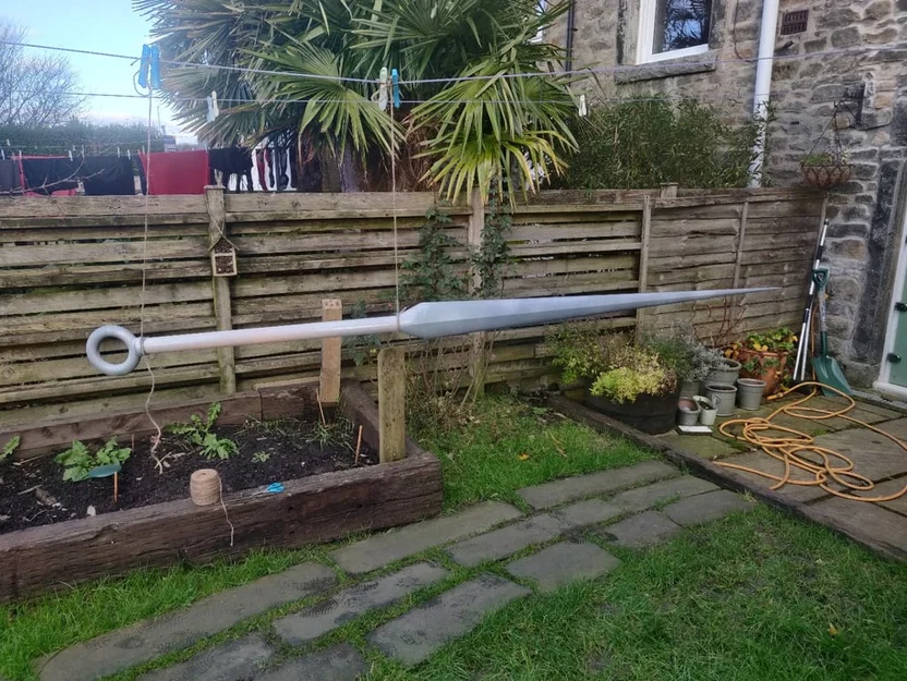 Mô hình bản sao kim của Hornet trong Hollow Knight/ Silksong - Image 1