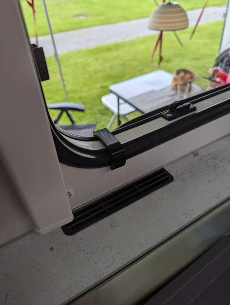 Móc Treo Kệ Cửa Sổ LMC Cho Xe Caravan - Image 5