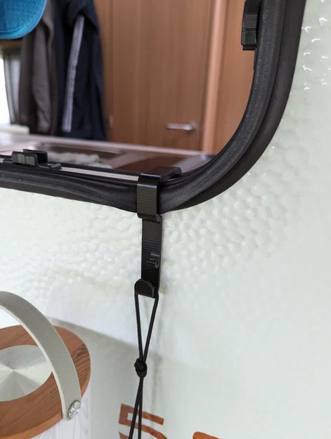 Móc Treo Kệ Cửa Sổ LMC Cho Xe Caravan - Image 6