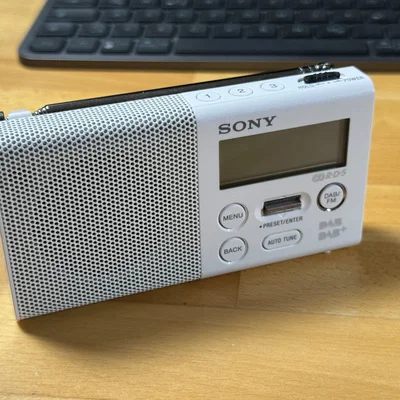 Nút gạt nguồn thay thế cho đài Sony XDR-P1DBP (In 3D)