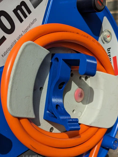 Giá treo đầu cắm CEE cho cuộn dây điện Brennenstuhl Garant - Image 3