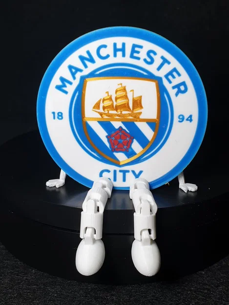 Mô hình khiên Manchester City FC kèm chân linh hoạt trang trí bàn - Image 3