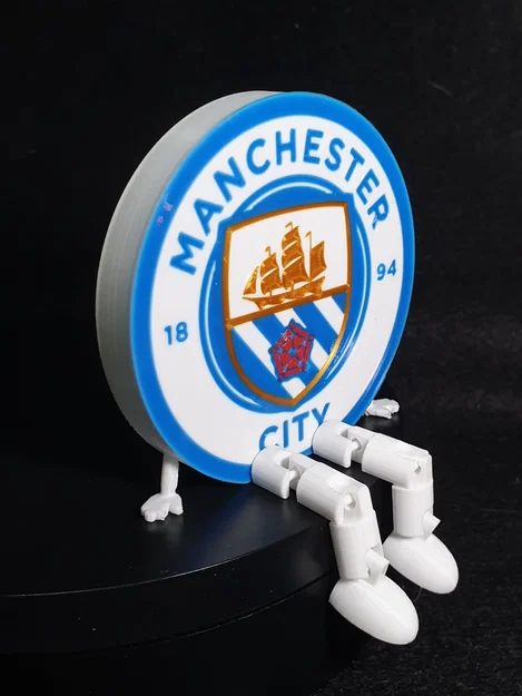 Mô hình khiên Manchester City FC kèm chân linh hoạt trang trí bàn - Image 4