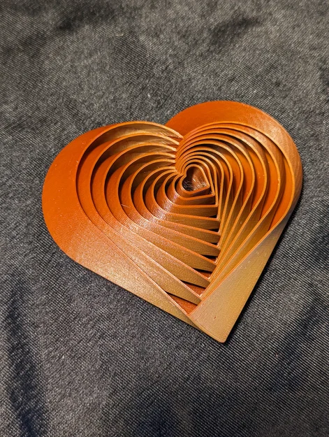 Trái tim xoắn (Twisting heart) - Image 1