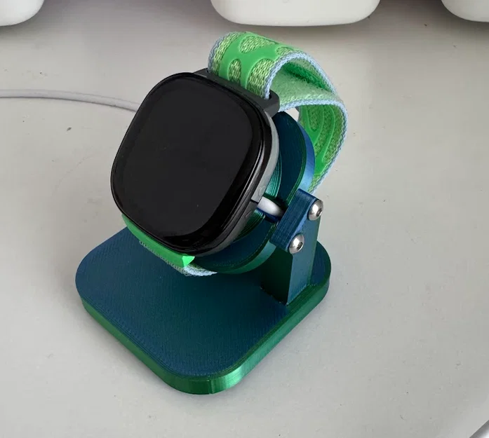 Đế sạc cho đồng hồ Fitbit Ace LTE - Image 2