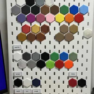 Bộ mẫu thử nhựa (Filament Swatches) và nhãn dán cho bảng IKEA Skadis