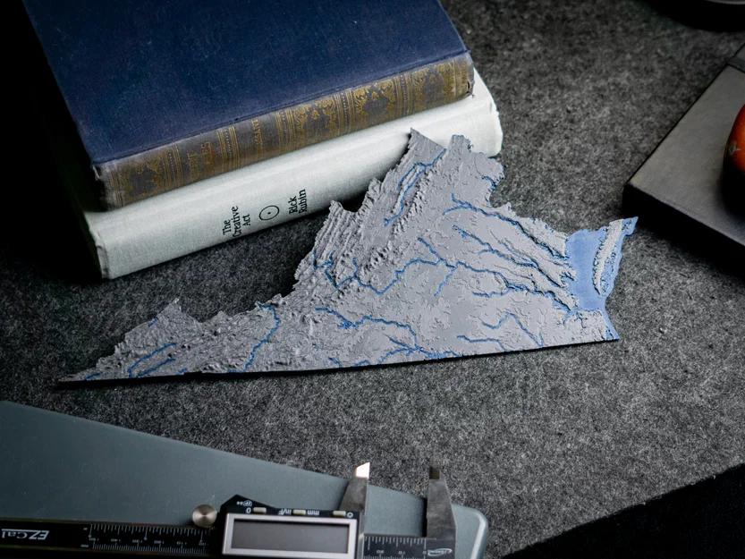 Bản đồ địa hình tiểu bang Virginia, Mỹ (VA) tích hợp sông ngòi in 3D - Image 1