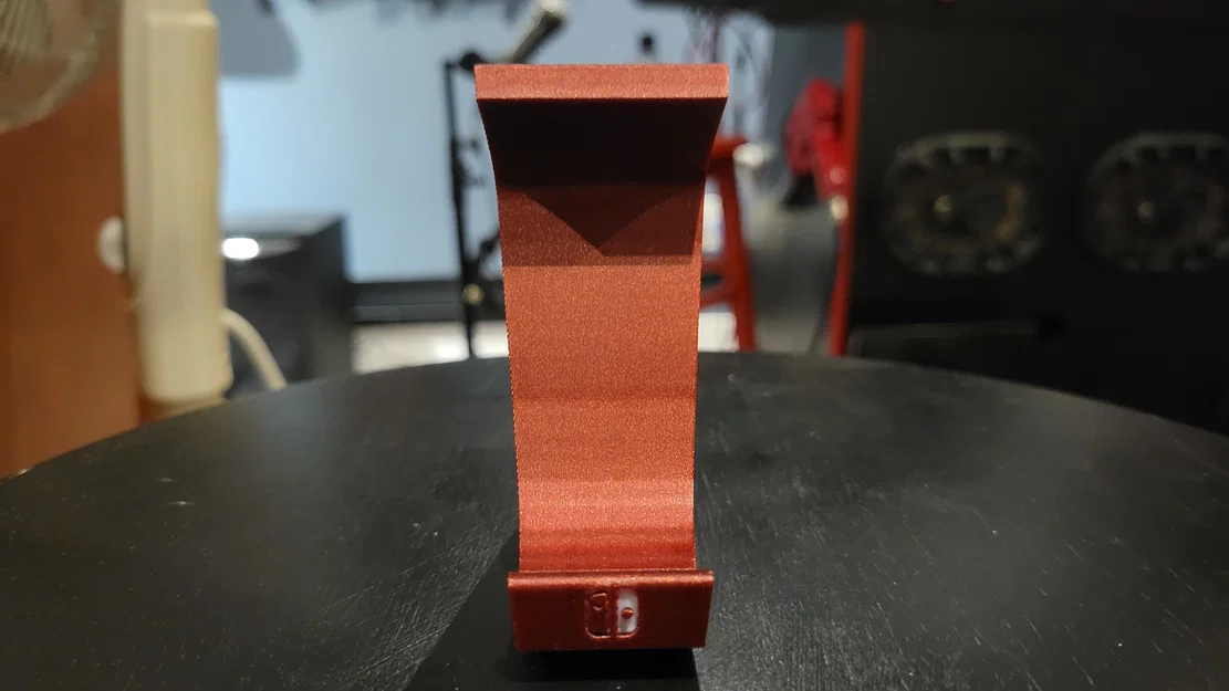 Giá treo tay cầm Nintendo Switch Pro trên bảng Skadis - Image 2