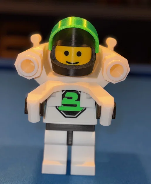 Mô hình Classic Space Blacktron 2 Brick MegaFigures (Tỉ lệ 5:1) - Image 2