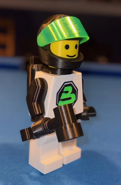 Mô hình Classic Space Blacktron 2 Brick MegaFigures (Tỉ lệ 5:1) - Image 3