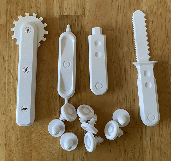 Bộ Dụng Cụ Chế Tạo Đồ Chơi Bằng Bìa Carton - Image 1