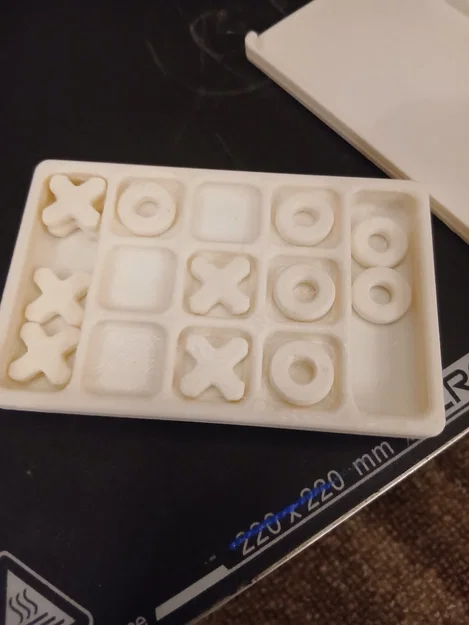 Bộ cờ caro Tic Tac Toe in 3D nhỏ gọn, giải trí mọi lúc mọi nơi - Image 1