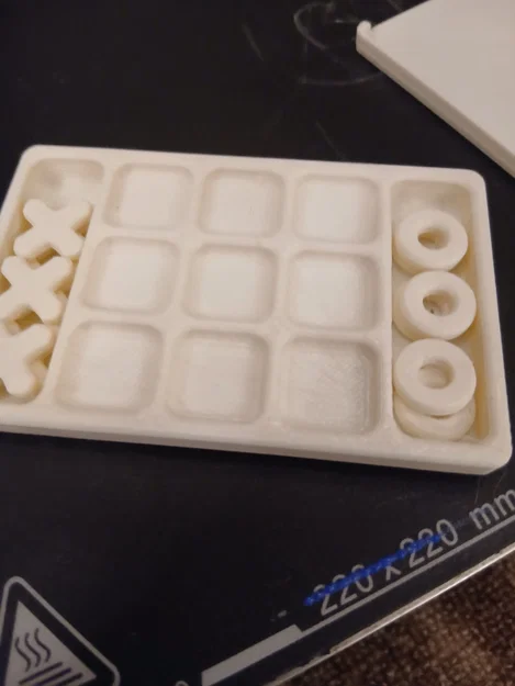 Bộ cờ caro Tic Tac Toe in 3D nhỏ gọn, giải trí mọi lúc mọi nơi - Image 2