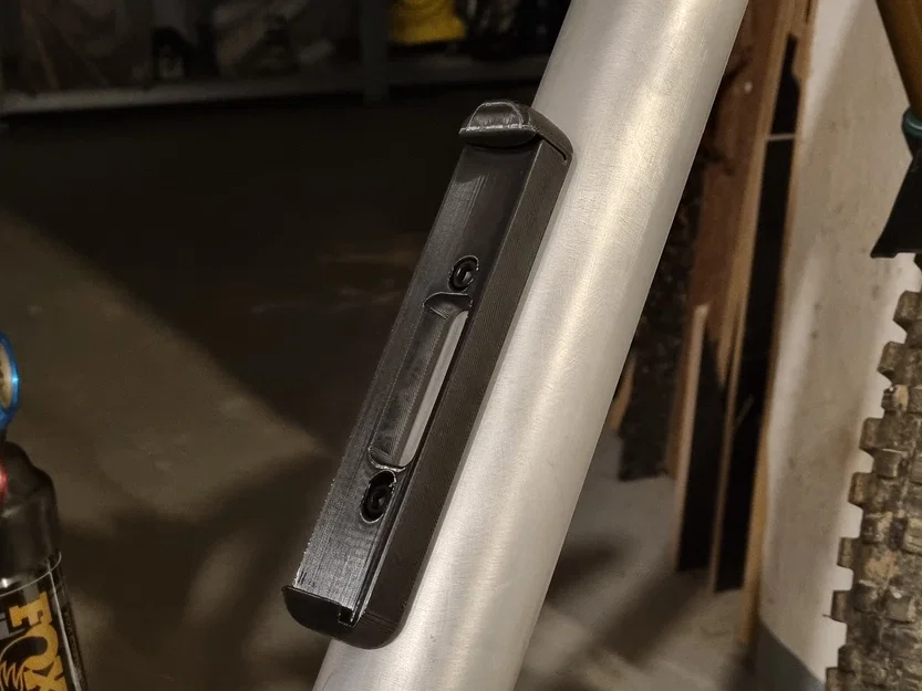 Giá đỡ bình nước RedBull phiên bản V2 - Image 2