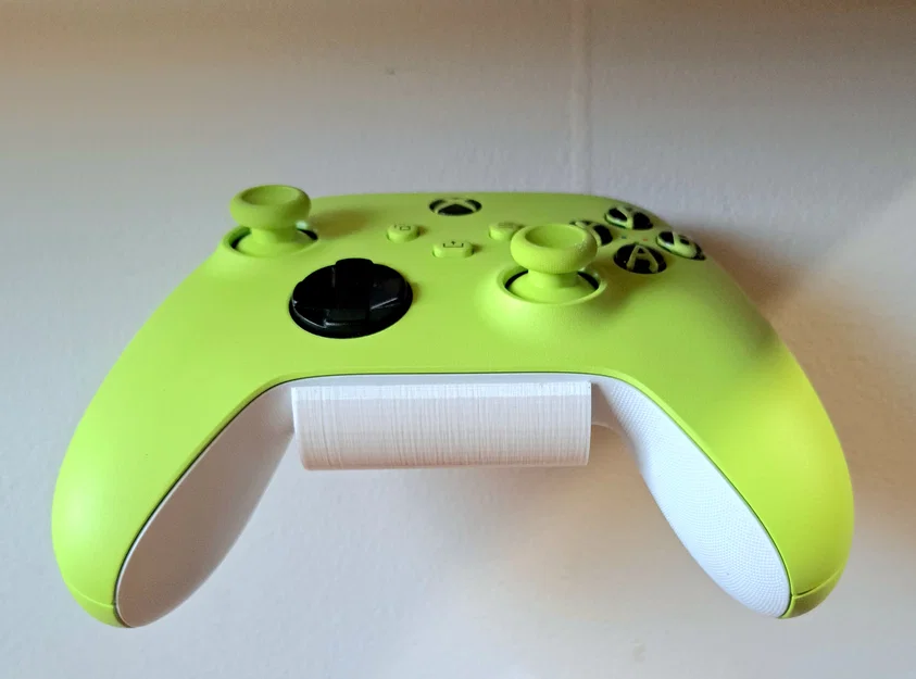 Giá treo tay cầm Xbox Series in 3D gọn gàng, chắc chắn - Image 1