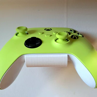 Giá treo tay cầm Xbox Series in 3D gọn gàng, chắc chắn