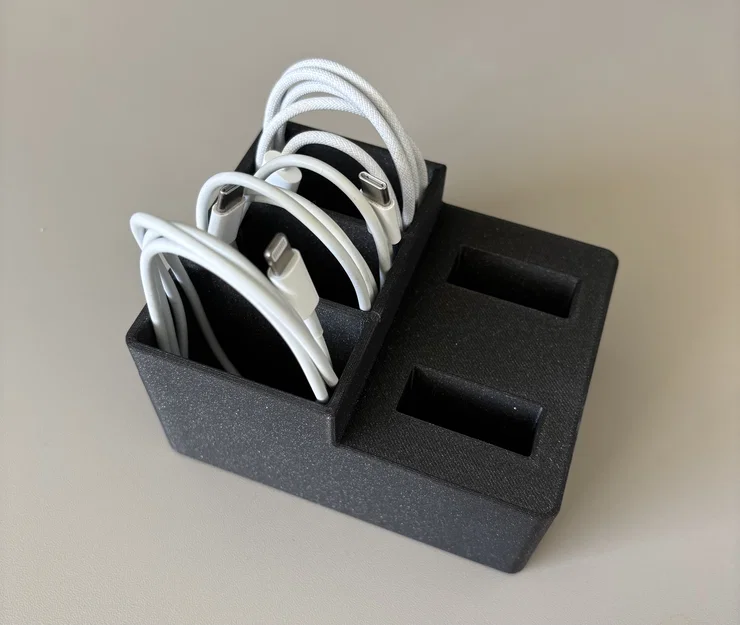 Khay Đựng Bộ Sạc và Dây Cáp Apple Đa Năng - Gọn Gàng Tiện Lợi - Image 1