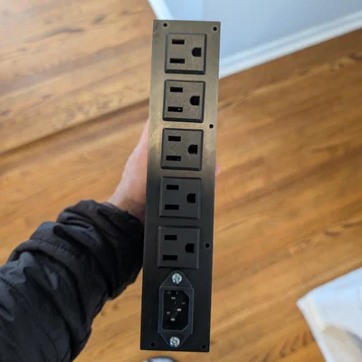 PDU Gắn Rack 10-inch