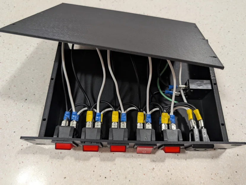 PDU Gắn Rack 10-inch - Image 5