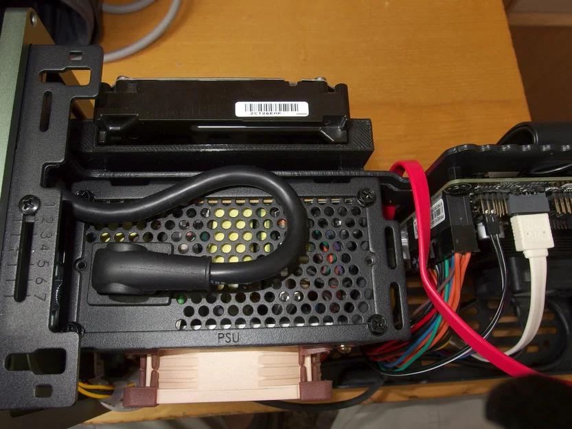 Khay gắn ổ cứng 3.5" HDD cho Fractal Design Terra - Image 12