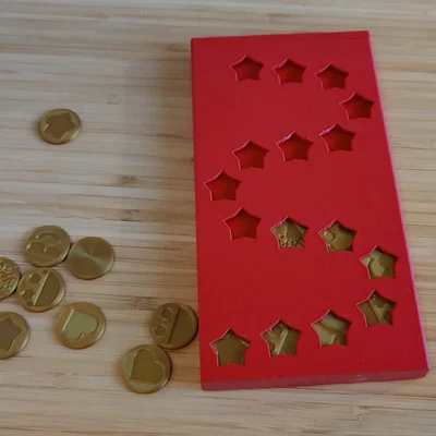 Hệ thống khen thưởng: Hũ đựng tiền/token cho trẻ em