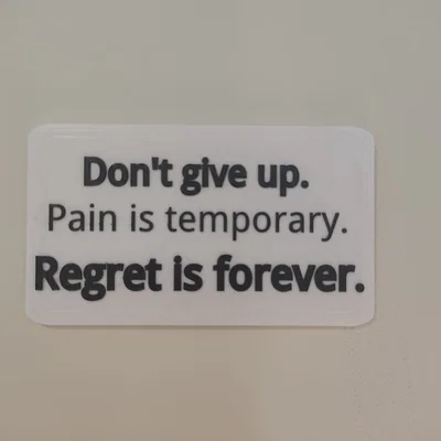 Bảng treo tường với câu trích dẫn truyền cảm hứng (Quote wall sign)