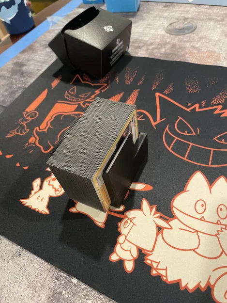 Máy xáo bài cho thẻ có bọc (Sleeved Card Shuffler) - Image 2