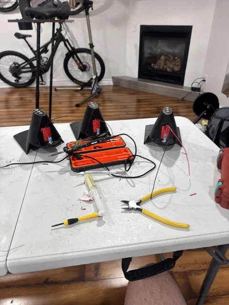 Bộ chuyển đổi bình nhiên liệu SCEPTER sang pin Milwaukee M12 - Image 3