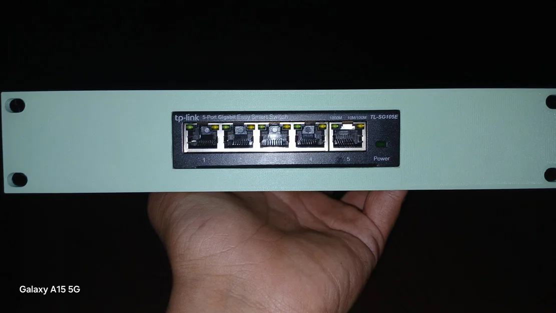 Giá đỡ Rack Mount 10 inch cho TP-LINK SG105/E (In 3D) - Image 2