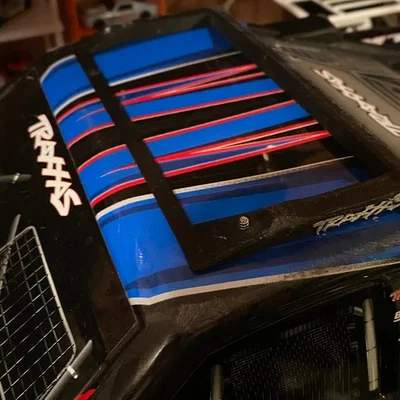 Tấm chống trượt (Roof skid) cho Traxxas Slash