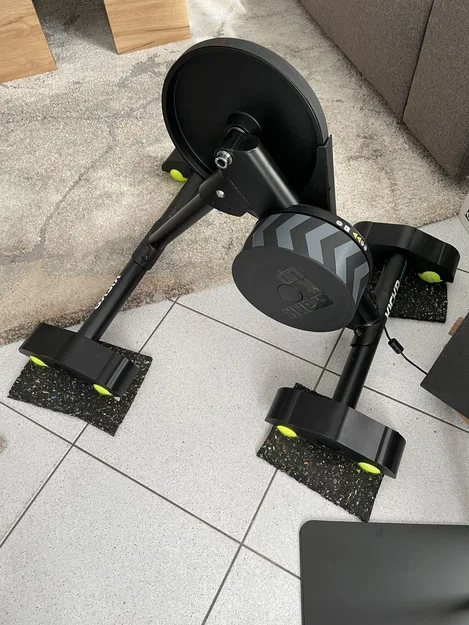 Giá đỡ bóng Tennis cho Wahoo Kickr Core - Image 3