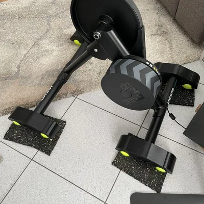 Giá đỡ bóng Tennis cho Wahoo Kickr Core