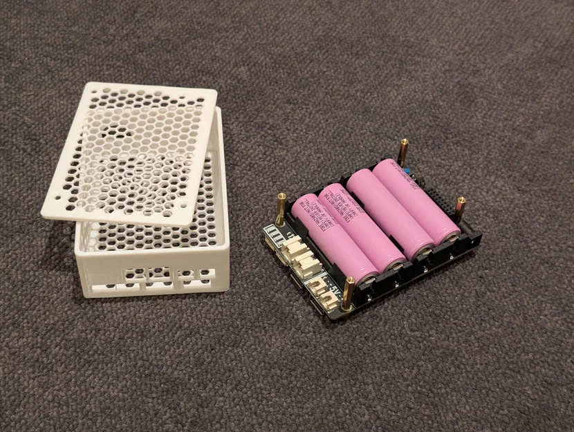 Geekworm X-UPS1 Hex Case - Image 2